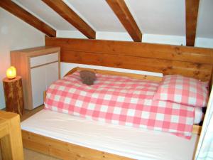 Łóżko lub łóżka w pokoju w obiekcie Haus Schneeberg mit Hochkönig Card