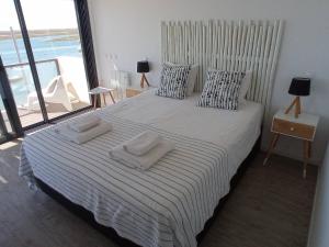 Flamingo Beach House客房内的一张或多张床位
