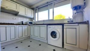 Kuchyň nebo kuchyňský kout v ubytování Apartamento Ducal con vistas al mar F5- 2