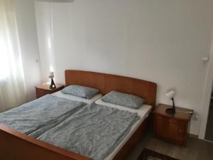 Ліжко або ліжка в номері Ferienwohnung, Solms-Obendorf