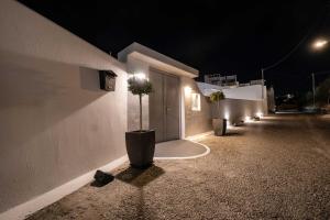 Gallery image of Cally Cave House in Fira