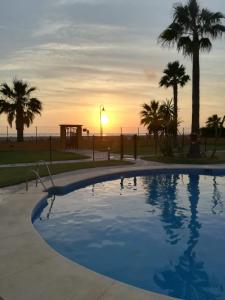 The swimming pool at or close to Urb Tortuga 1 Adults Recommended