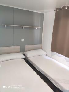 Postel nebo postele na pokoji v ubytování Camping Riberamar