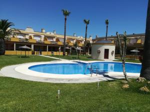 The swimming pool at or close to Urb Tortuga 1 Adults Recommended