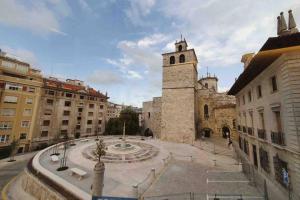 Gallery image of MiluiSuites Loft and Spa Catedral. in Santander