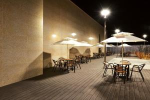 Jeongseon Intoraon Hotel餐厅或其他用餐的地方