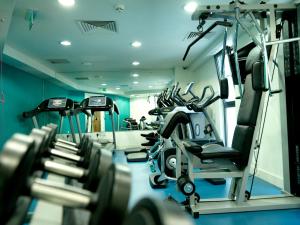 Fitness centrum a/nebo fitness zařízení v ubytování Hotel Indigo Liverpool by IHG
