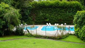 בריכת השחייה שנמצאת ב-Holiday home, Camelford, Cornwall או באזור