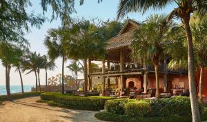 Tòa nhà nơi resort tọa lạc