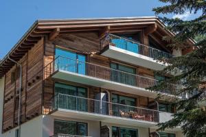 Photo de la galerie de l'établissement Joe's Place - luxury lifestyle apartment, à Zermatt