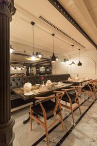 Posezení v ubytování Metropolitan Hotels Taksim