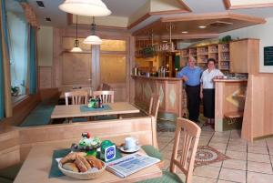 Goście zatrzymujący się w obiekcie Hotel Restaurant Wallner I contactless check-in