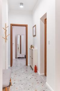Kép Cosy & renovated 2BD flat near Vitoshka by Flat Mаnager szállásáról Szófiában a galériában