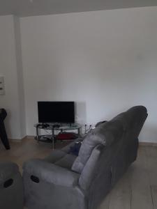 A television and/or entertainment centre at La case à coco