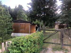 Fotografija u galeriji objekta Waldfrieden Bungalow u gradu Garnsdorf