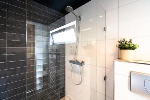 Koupelna v ubytování Vakantiehuis Vieverdwas - Yerseke + 20 fotografií