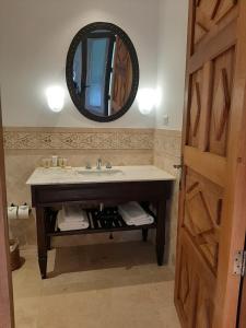 Ванная комната в Hotel La Casona De Yucay Valle Sagrado