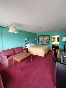 Χώρος καθιστικού στο Gray Plaza Motel West Frankfort +25 φωτογραφίες