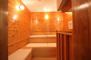 Baðherbergi á Uozu Manten Hotel Ekimae