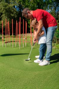 Golf v hotelu nebo okolí