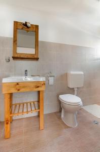 A bathroom at Casa Georgescu