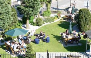 Hosté ubytování Haughton Arms Hotel