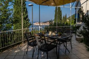 Photo de la galerie de l'établissement Golden Creek Amazing Sea Views Apartment, à Dubrovnik