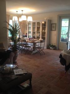 A seating area at B&B Pieve Degli Artisti