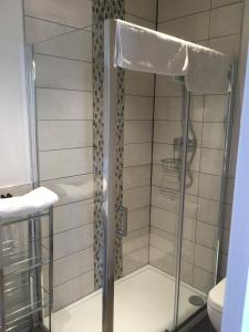 Gallery image of Elmdon Lodge in Birmingham