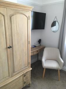 Gallery image of Elmdon Lodge in Birmingham