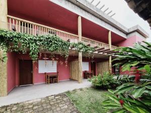 Um jardim em Pousada Tubes Maresias
