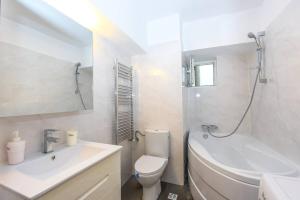 Koupelna v ubytování New luxury flat at Unirii Square, Piata Unirii + 25 fotografií