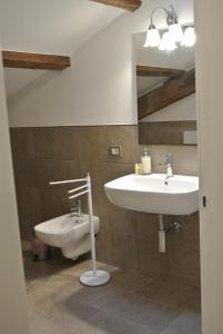 Kylpyhuone majoituspaikassa Alloggio Cantalupo