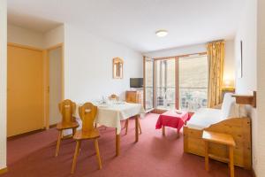 Et tv og/eller underholdning på travelski home classic - Résidence les Pistes