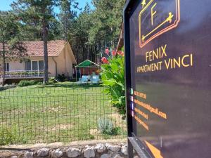 Aed väljaspool majutusasutust Fenix apartman Vinci