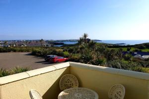 Gallery image of 15 The CLIFF APARTMENT-2 BED- SEA VIEW in Trearddur