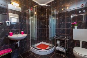 Kúpeľňa v ubytovaní Holiday Home Antonija + 37 fotografií
