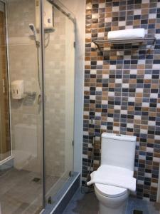 Koupelna v ubytování Ingnaam Hotel