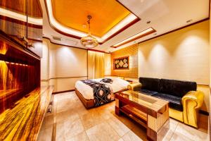 Posezení v ubytování HOTEL Artia Izumiotsu (Adult Only)