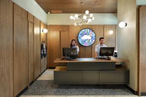 Lobby o reception area sa Swiss-Belinn Wahid Hasyim