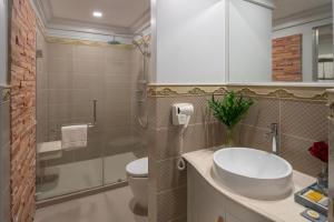 Koupelna v ubytování Kingston Suites Bangkok