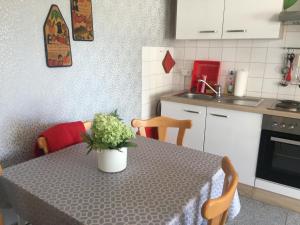 Küche/Küchenzeile in der Unterkunft Ferienwohnung Rosi Stoppa