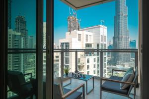 Gallery image of Durrani Homes - Residences LUX Two Bedroom with Burj Khalifa Fountain view in Dubai