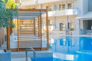 Bazén v ubytovaní Bio Suites Hotel & Spa alebo v jeho blízkosti