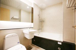 Gallery image of Paju Golden Hill in Paju