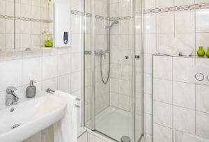 Koupelna v ubytování Lee + 6 fotografií