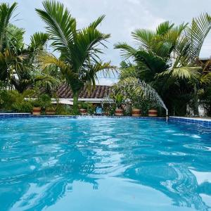 Swimming pool sa o malapit sa Hostal Hilltop Salento