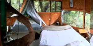 Imagen de la galería de B&B La Cabane Insolite, en Monès 21 fotos más