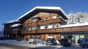 Chalet Helen during the winter