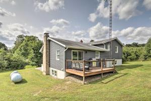 Gallery image of Modern Zanesville Escape with Deck and Spacious Yard in Zanesville